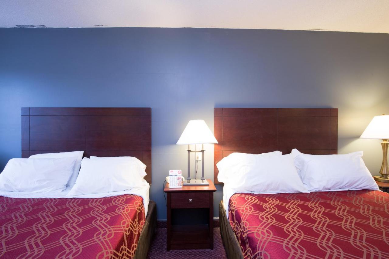 Travelodge By Wyndham Merrill Zewnętrze zdjęcie