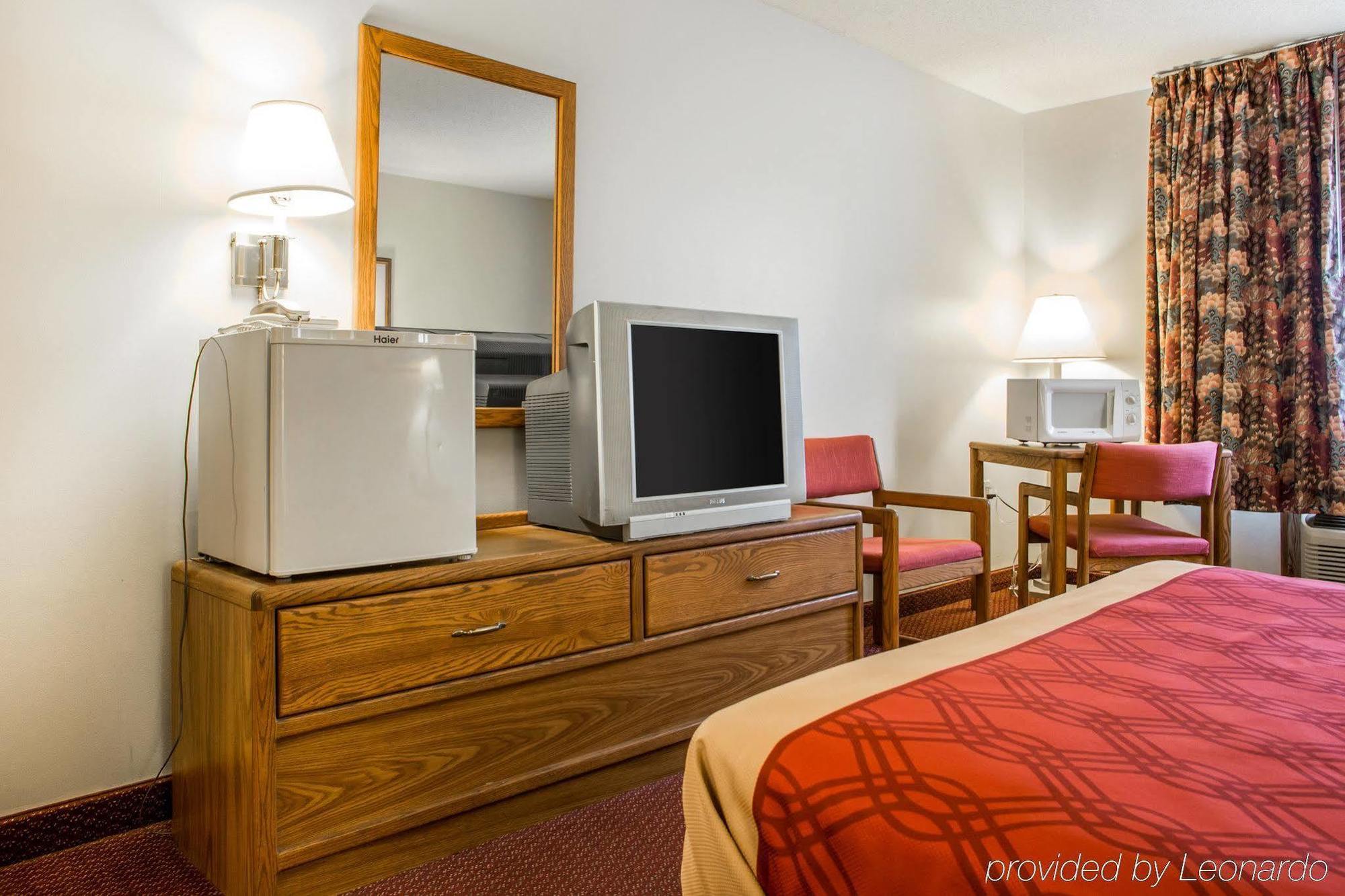 Travelodge By Wyndham Merrill Zewnętrze zdjęcie
