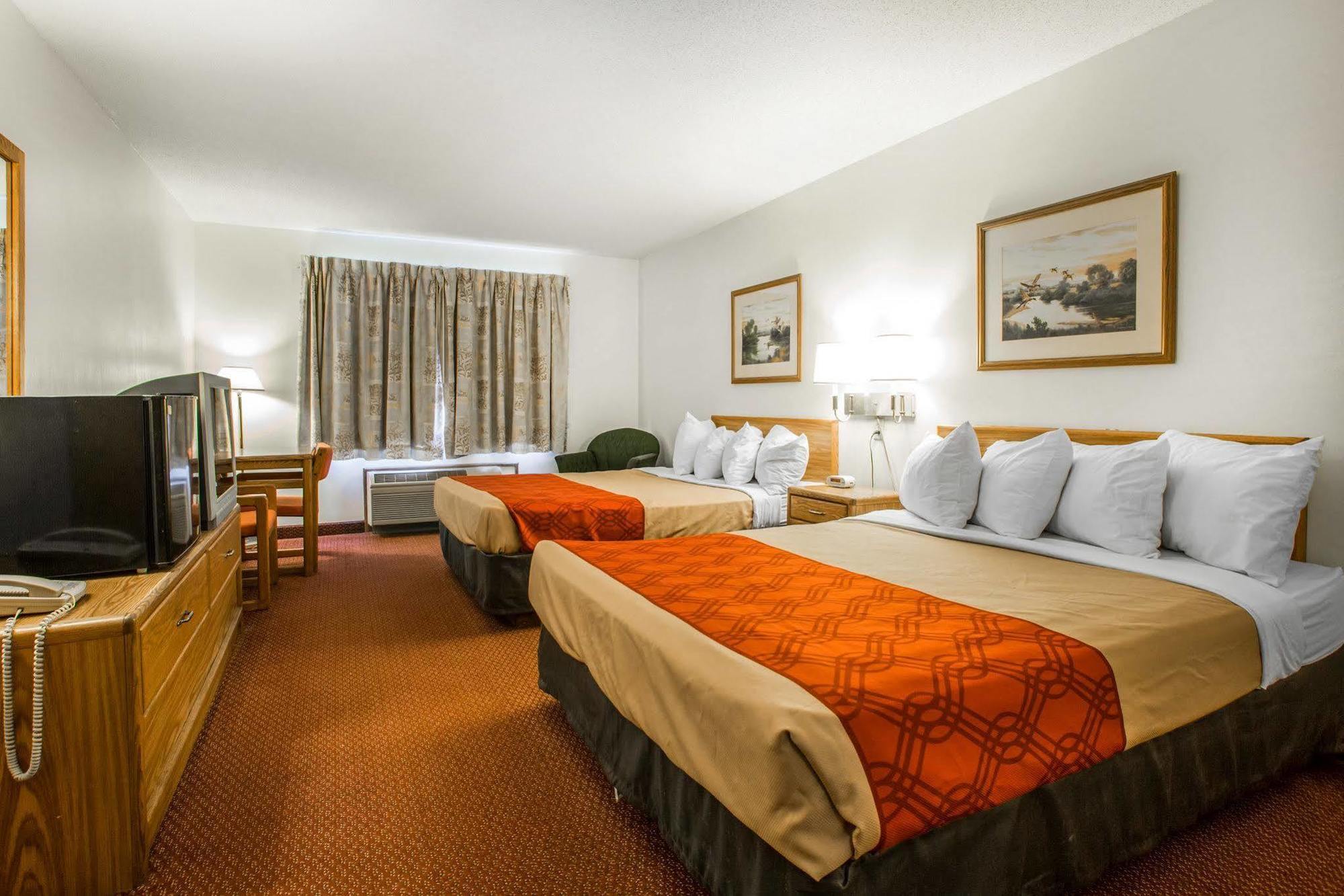 Travelodge By Wyndham Merrill Zewnętrze zdjęcie
