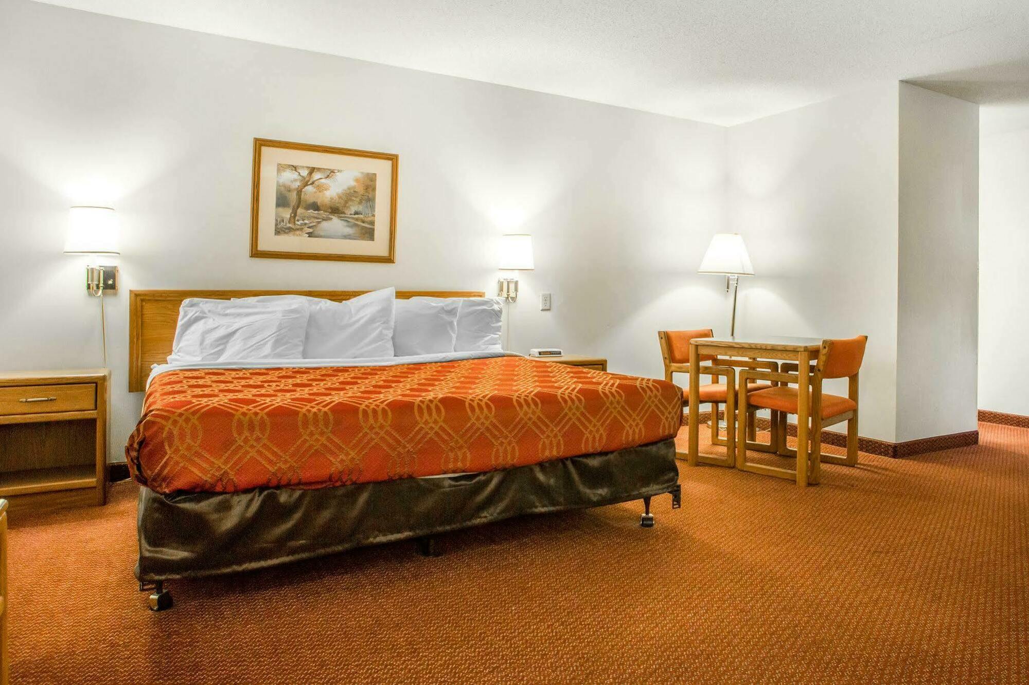 Travelodge By Wyndham Merrill Zewnętrze zdjęcie